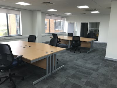 160 Falcon Road, London, Office To Let - IMG_0276.JPG