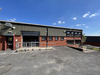 Unit 7-8, Macclesfield, Industrial/Logistics To Let - IMG_9294.jpg