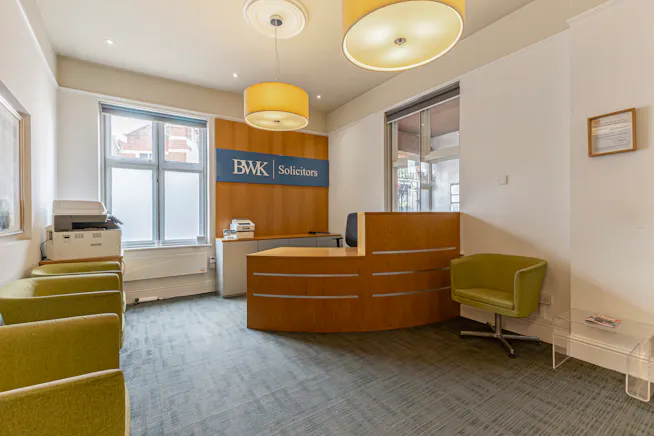 1-2 Broadway Court, Chesham, Offices To Let / For Sale - 108314_2-Broadway-Court-High-Street-Chesham  (7).jpg