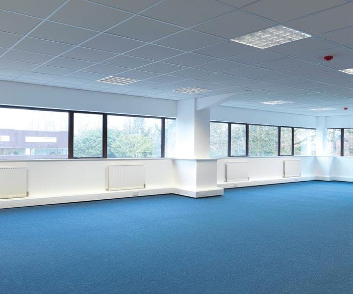 Industrial Unit in Wokingham - photo 4