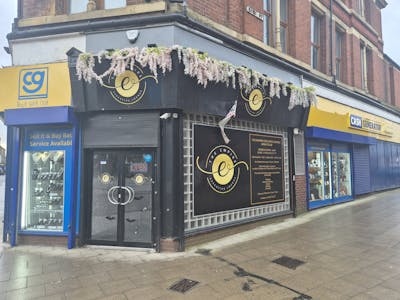 107 The Rock, Bury, A3 (Restaurants and Cafes) / Leisure / Pub / Bar / Club / Restaurant / Cafe To Let - Entrance