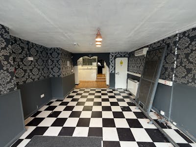 92 Coventry Street, Kidderminster, Retail To Let - p3.jpeg