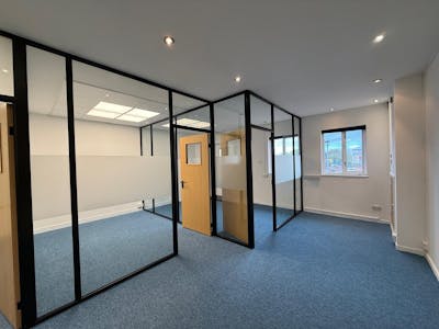27 The Oakwood Centre, Havant, Business Park / Industrial / Office / Warehouse For Sale - WhatsApp Image 2026-05-12 at 16.06.58 (3).jpeg