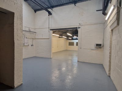 Unit 4, Stockport, Industrial/Logistics To Let - 20240523_100257.jpg