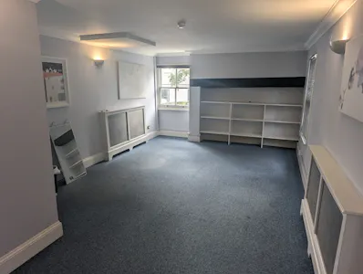 Suite 3, Batchworth Lock House, Rickmansworth, Office To Let - PXL_20260903_102750516.jpg