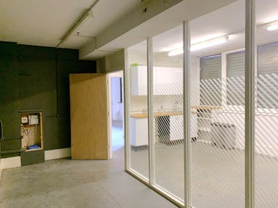 Unit 3A - 4A Regent Studios, 8 Andrews Road, London, Industrial To Let - IMG_3506.jpg