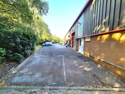Unit 4, Woodpecker House, Brookfield Industrial Estate, Glossop, Industrial/Logistics To Let / For Sale - 20250827_085305.jpg