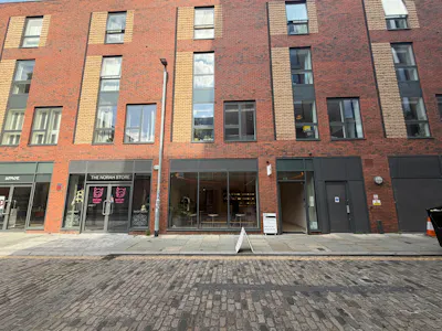 49 Henry Street, Manchester, High Street Retail To Let - IMG_6051.jpeg