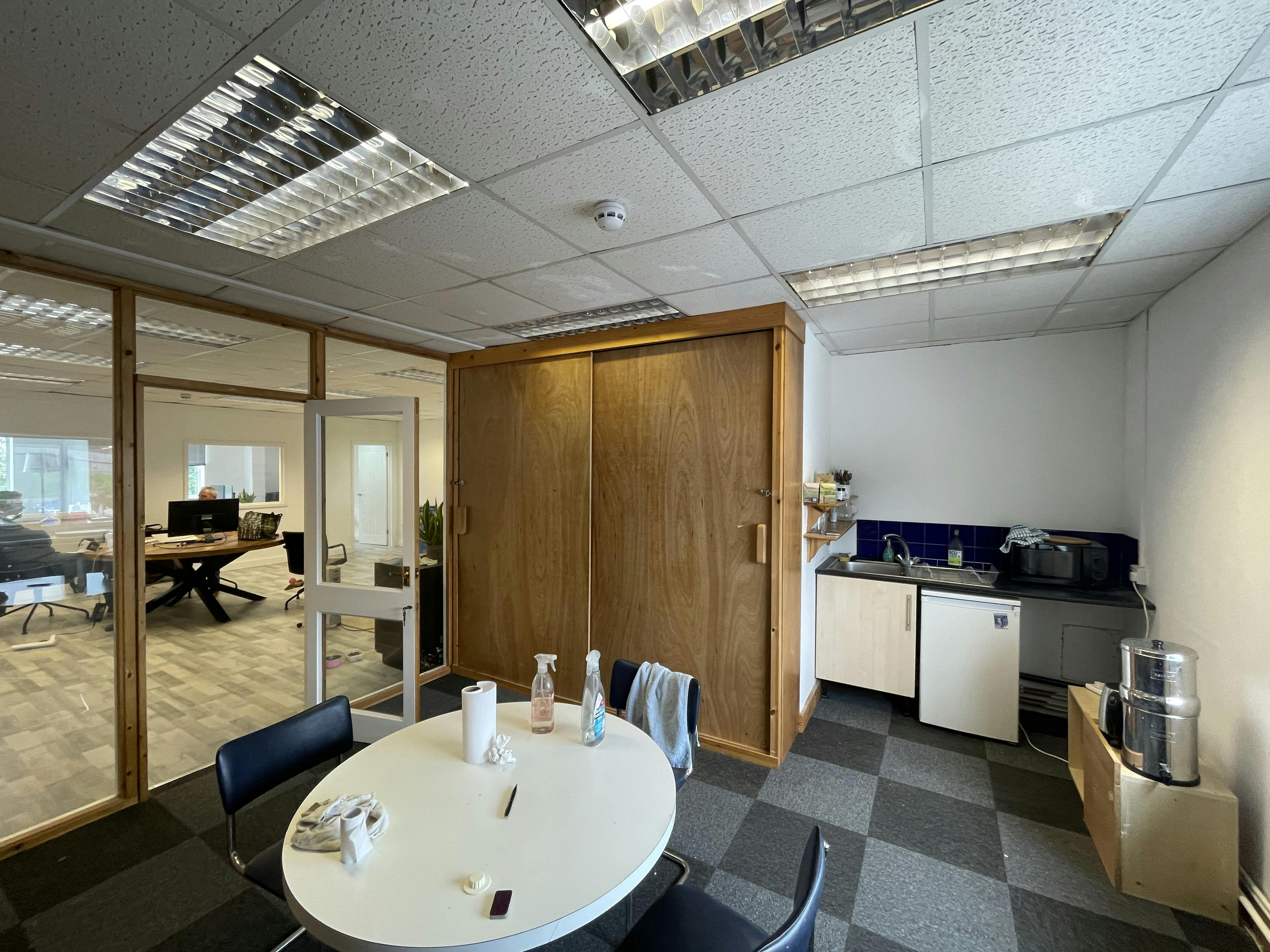 C6 Station Yard, First Floor Office, Thame, Office To Let - IMG_3876.JPG