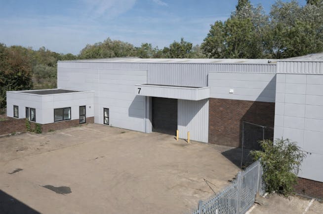 Unit 7, Saxon Way Trading Estate, West Drayton, Industrial / Warehouse To Let - saxon unit 7.jpg