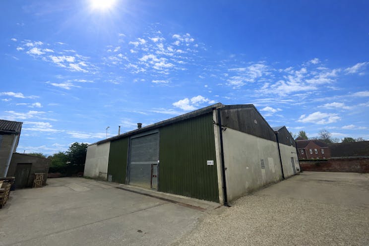 Unit 3, Ayres Yard, Wallingford, Industrial / Warehouse To Let - front cover.png