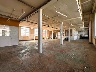 Unit 33, Hitchin, Industrial / Industrial/Logistics / Investment For Sale - IMG_8621.JPG