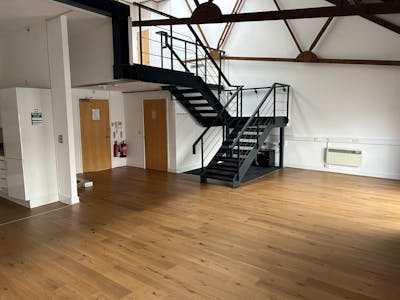 Suite 9, J Shed, Kings Road, Abertawe, Office To Let / For Sale - intenrla1.jpg