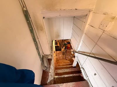 17 High Street, Westerham, Retail To Let - WhatsApp Image 20251213 at 154530.jpeg