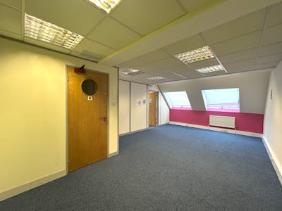 3 Kings Court, The Green, Birmingham, Office To Let - IMG_9304.jpg