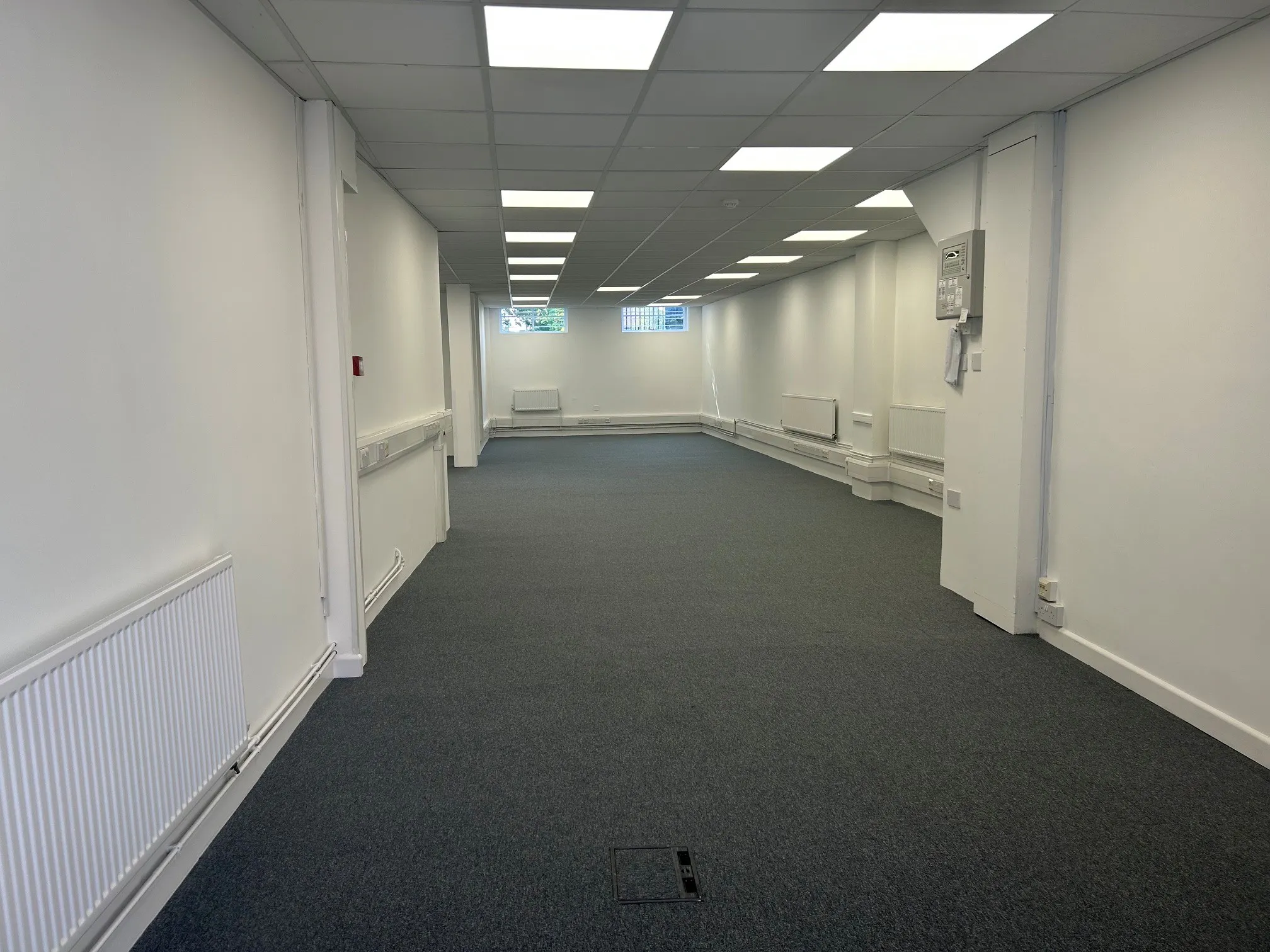 10-12 Denmark Street, Wokingham, Offices / Retail To Let - 18.jpg
