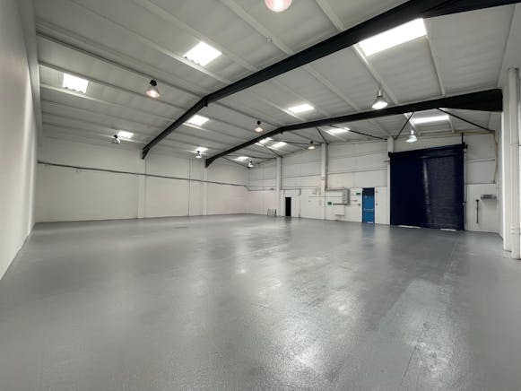 Unit 16B Cosgrove Way, Luton, Industrial To Let - IMG_4419 1.jpeg