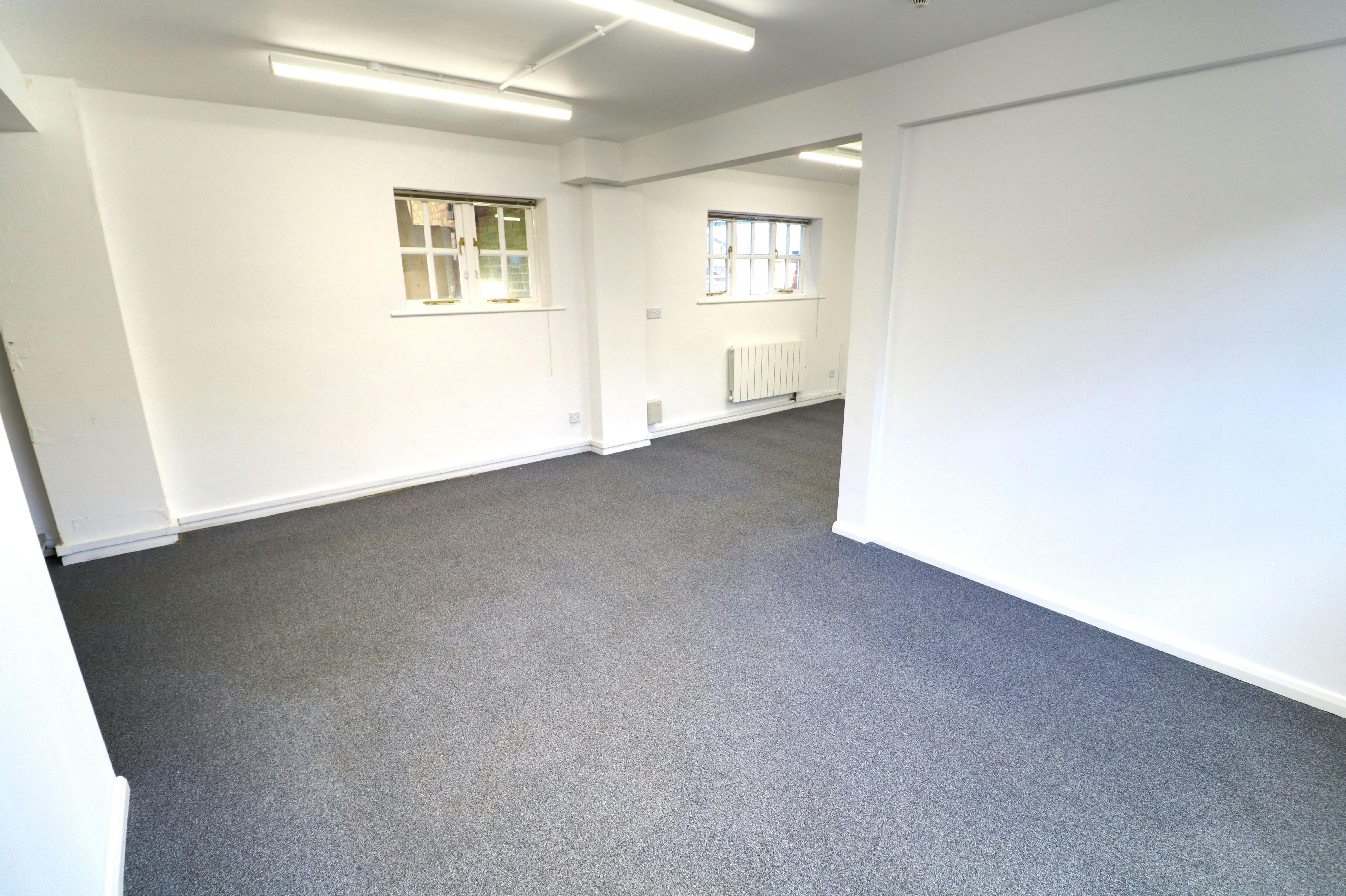 Unit 1, Hyde Estate - Interior 1.jpg