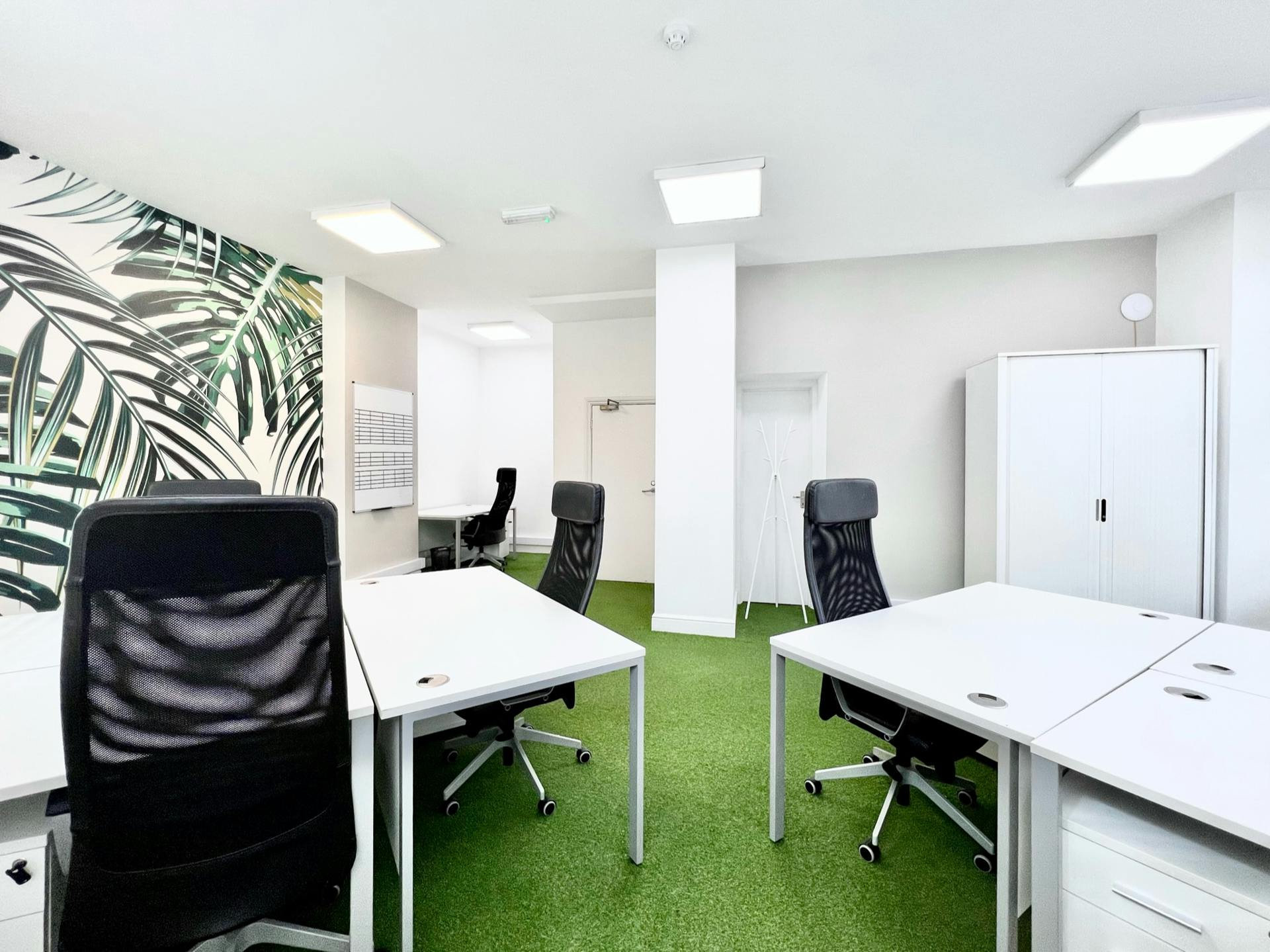 Office in Bournemouth - photo 4