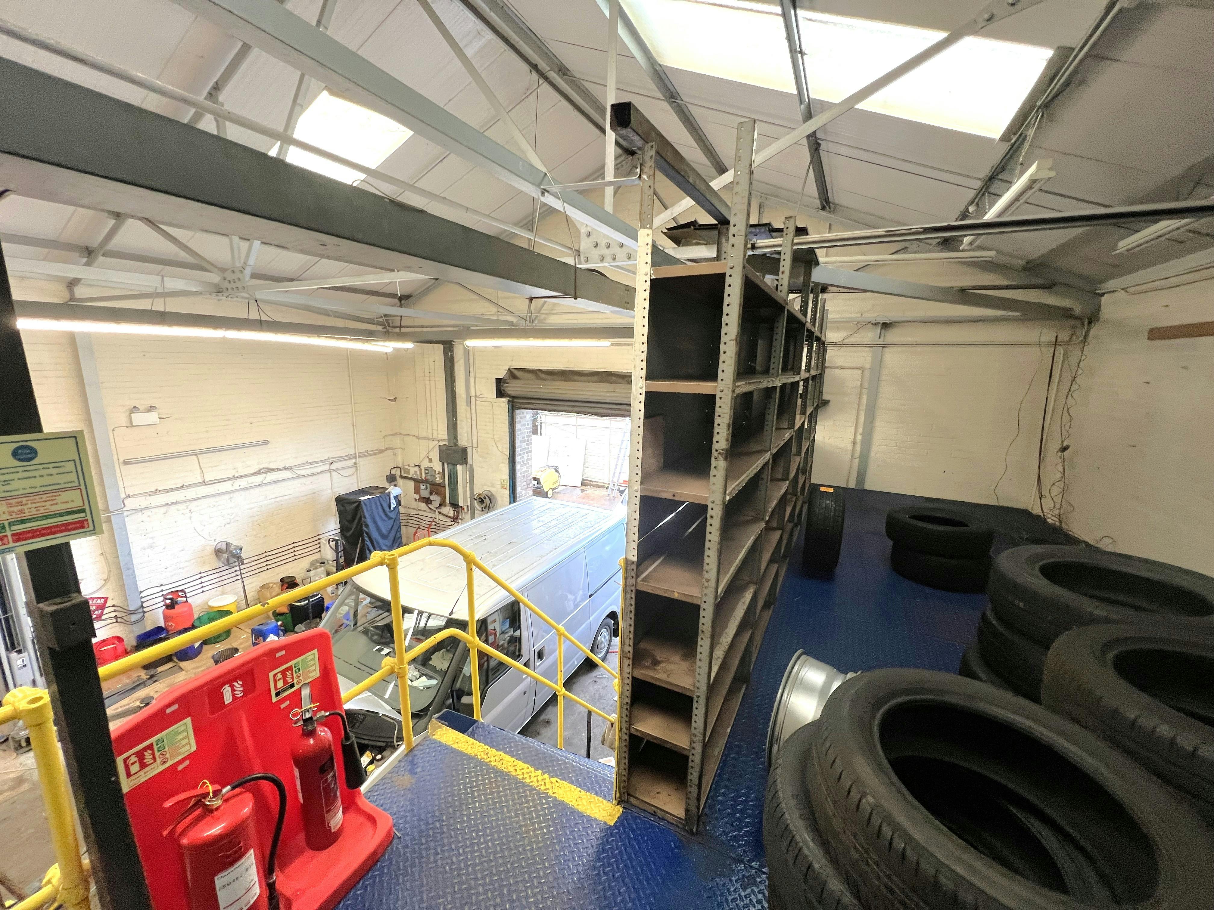 26A Stephenson Way, Crawley, Industrial To Let - IMG_0205.jpeg