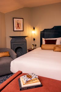 The Royal Bell, London, Office To Let - TRB-Hotel.jpg