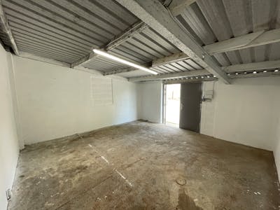 Unit 12 Harlesford Farm, Tetsworth, Industrial To Let - IMG_5841.JPG