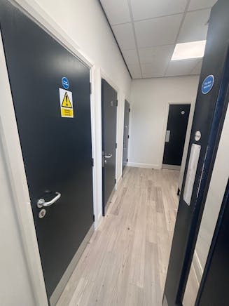 1 Rivermead, Rivermead Court, Clevedon, Office To Let - 46.jpg