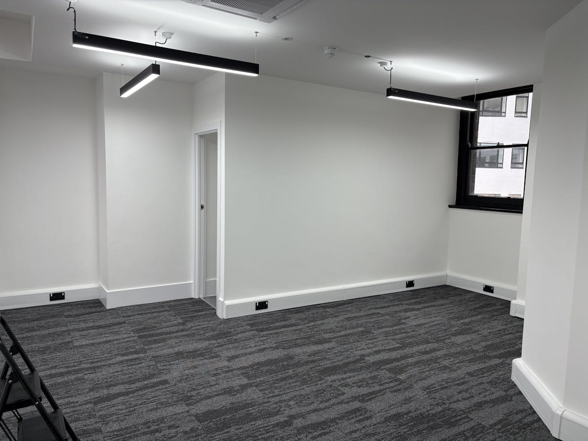 47d069b384e107b5c52ea2e79a521a1b 20251015 144327213 Ios