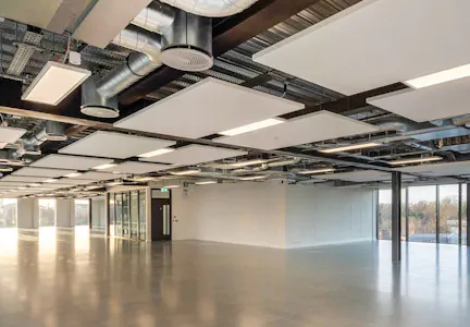 Power Road Studios - Studio 5, London, Office To Let - 0522d0962b34b2e0a24166381cab3d2a-studio-5-power-road-studios-chiswick-w4-offices-west-london-int1.jpg
