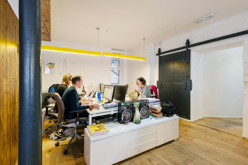 Unit 4, Piano Works, 113-117 Farringdon Road - 966252d047a07f26b0687772923fec8aletting24090.jpeg