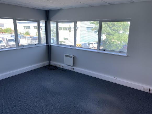 Unit 24 Horizon Business Centre, Erith, Industrial To Let - 4.JPEG