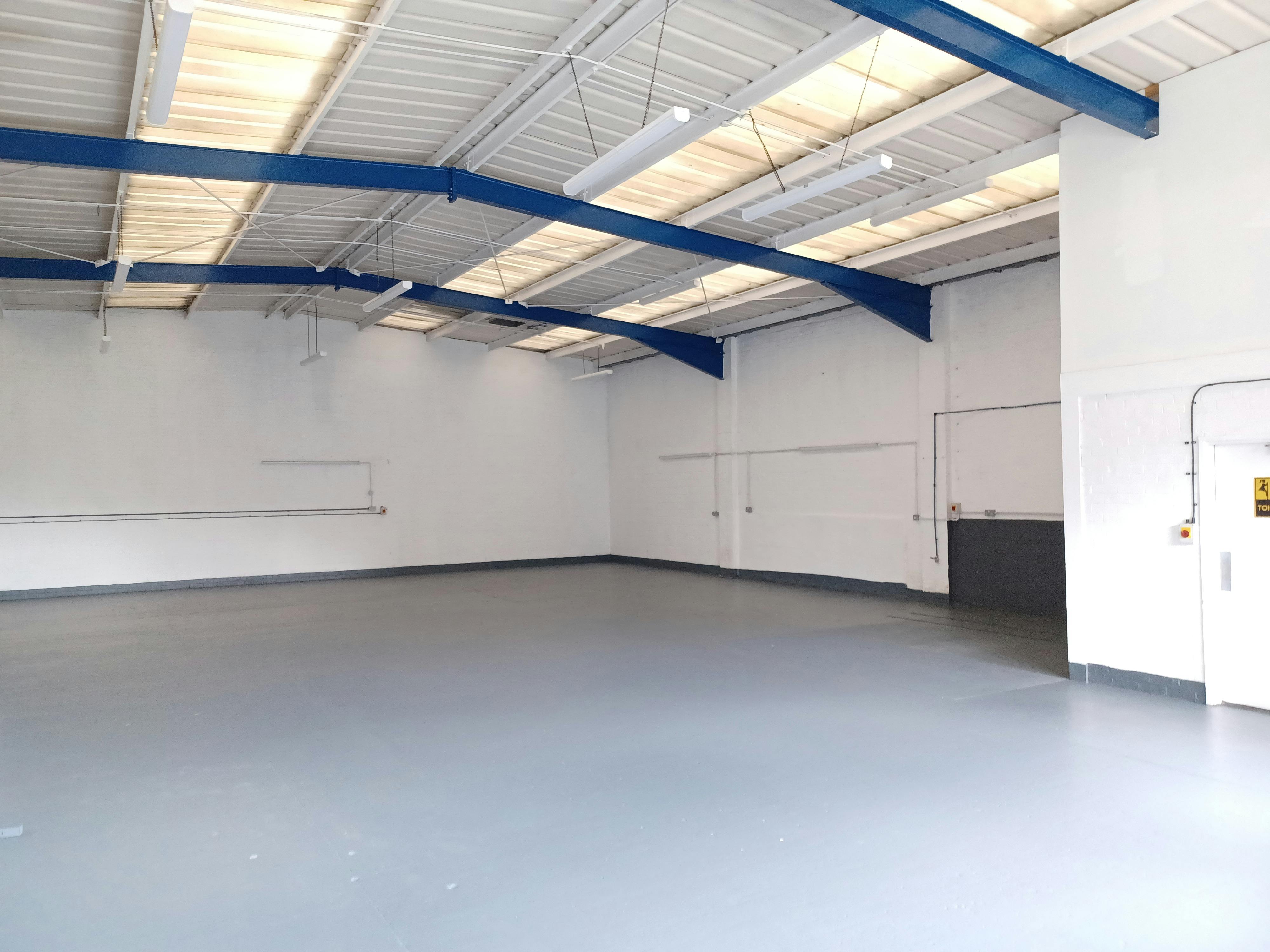 Industrial Unit in Reading - photo 3