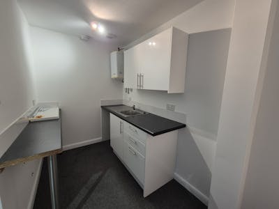 Unit 9, Park Road Industrial Estate, Swanley, Industrial / Warehouse To Let - 20250603_132224.jpg