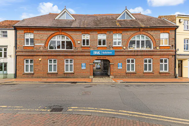 1-2 Broadway Court, Chesham, Offices To Let / For Sale - 108314_2-Broadway-Court-High-Street-Chesham  (5).jpg