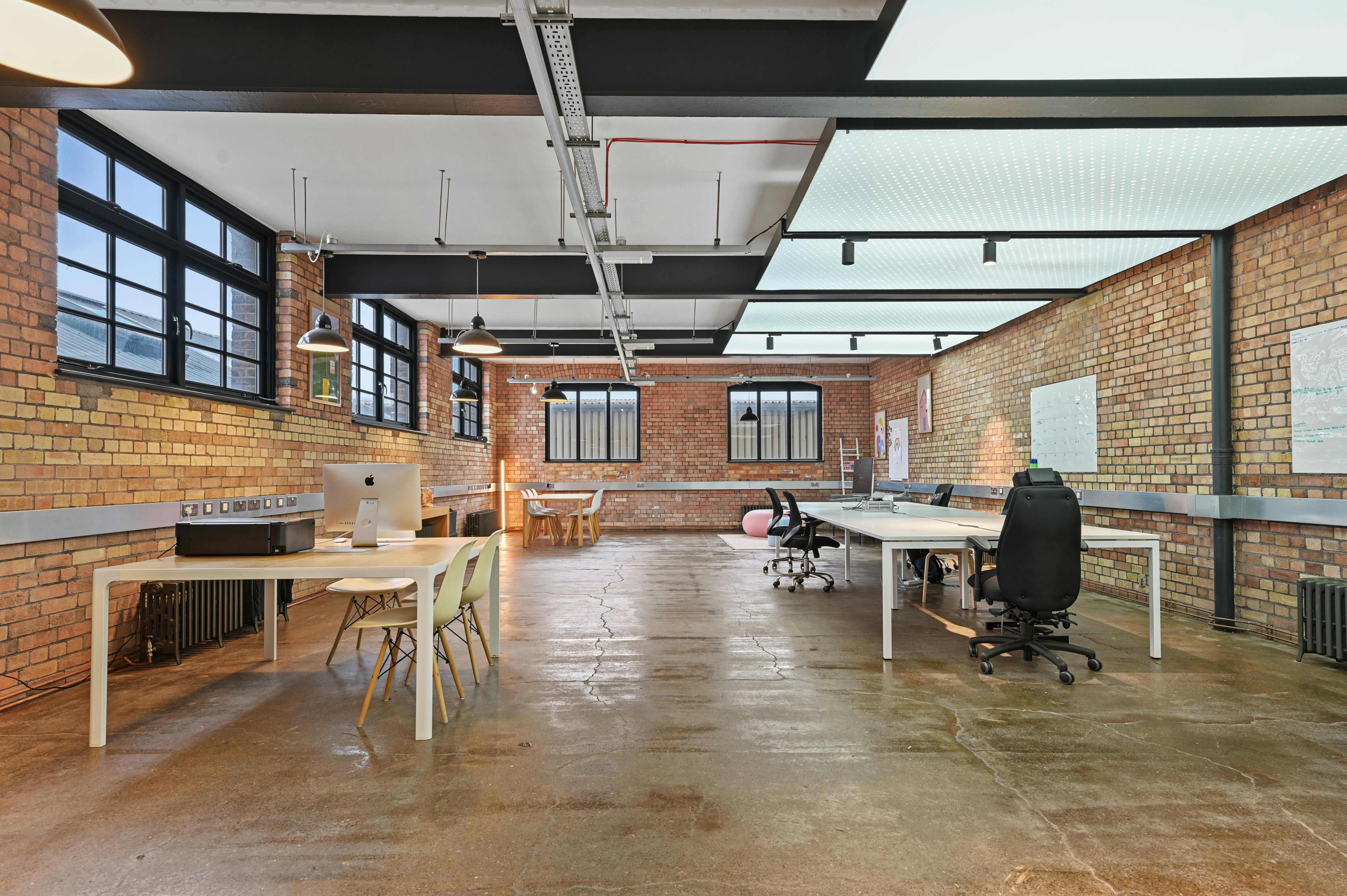 Office in London - photo 3