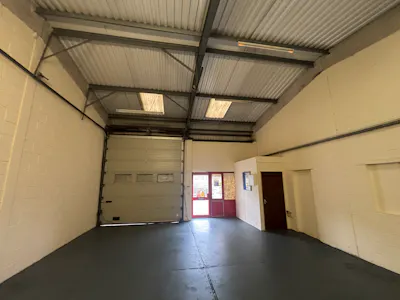 Unit 3, Swift Business Centre, Cardiff, Industrial To Let - IMG_0769.jpeg
