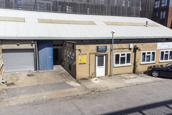 Unit 2 Kildare Close, Middlesex, Industrial / Warehouse To Let - 1 3x2.jpg