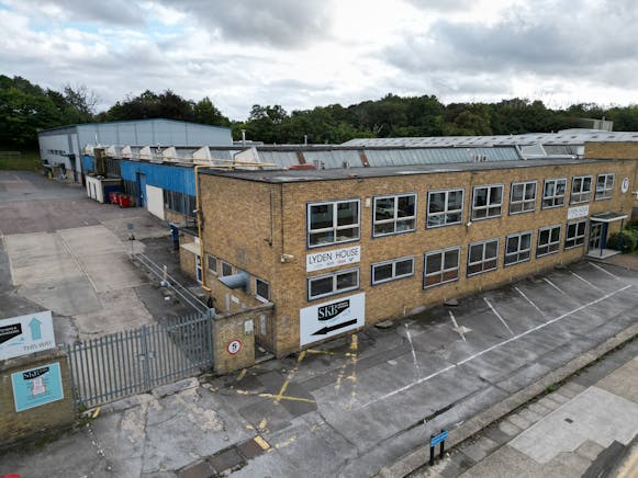 Lyden House, Harlow, Industrial To Let - DJI_0926.JPG