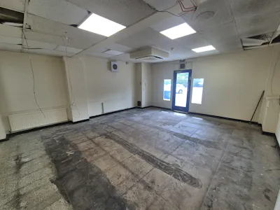 408 Barton Road, Manchester, Retail For Sale - 20260903_125159.jpg