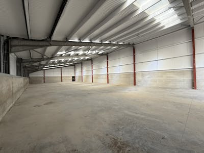 Unit 1D Manor Farm Barns, Southampton, Open Storage / Warehouse To Let - IMG_1185.jpg