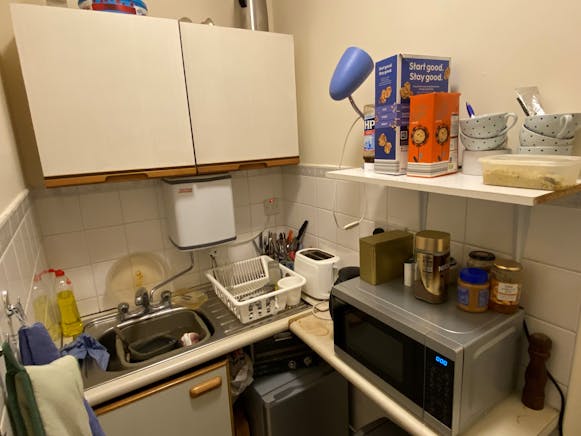 120 Walter Road, Swansea, Offices For Sale - Kitchen.jpg