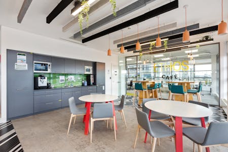 Penthouse Suite, Apex Business Centre, Dublin 18, Apex Business Centre, Dublin, Office To Let - 81981_R_9_KP9A9296.JPG