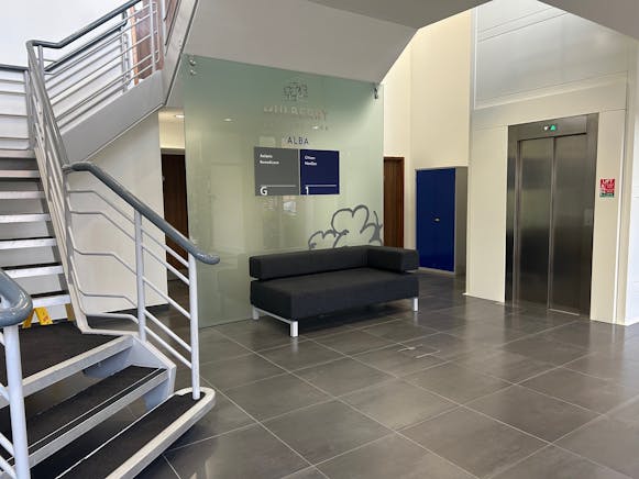 Alba House, Wokingham, Offices To Let - 6.jpg