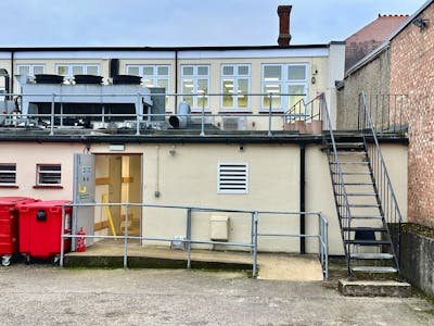 11a Bancroft, Hitchin, Retail To Let - rear access