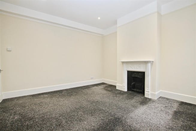 64 Broadway, Leigh-on-Sea, Investment / Retail For Sale - dUQNFzxgUWbX7Snuw3YA.jpg