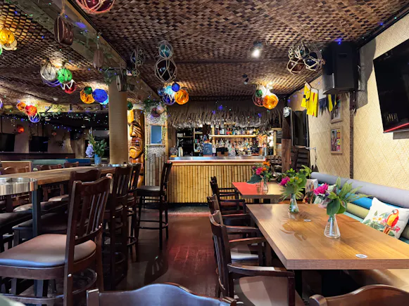 Tiki Bar & Darts Den, 214 Bath Street, Glasgow For Sale - IMG_1642.jpg