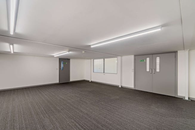 Fieldhead Business Park, Great Russell Court, Bradford, Industrial/Logistics / Trade Counter To Let - 8617863-interior09-800.jpg