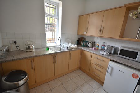 229 Bury New Road, Whitefield, Manchester, Office / Serviced Office To Let - Communal Kitchen