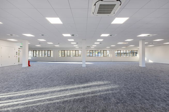 First Floor, Hampden Court, High Wycombe, Offices To Let - 101969_Hampden-Court-Kingsmead-Business-Park (10).jpg