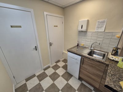 Unit 1B, Stockport, Retail To Let - 20260213_111419.jpg